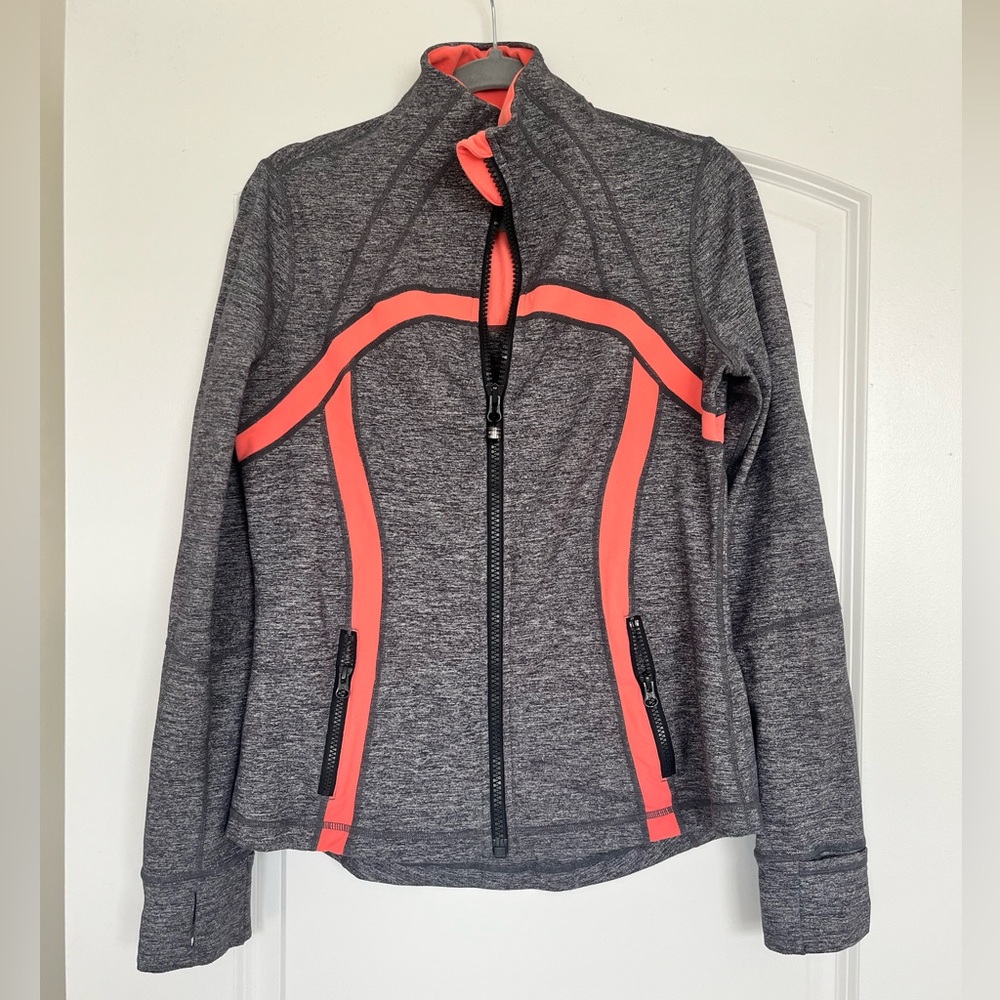 2010 Lululemon Define Jacket Size 12
